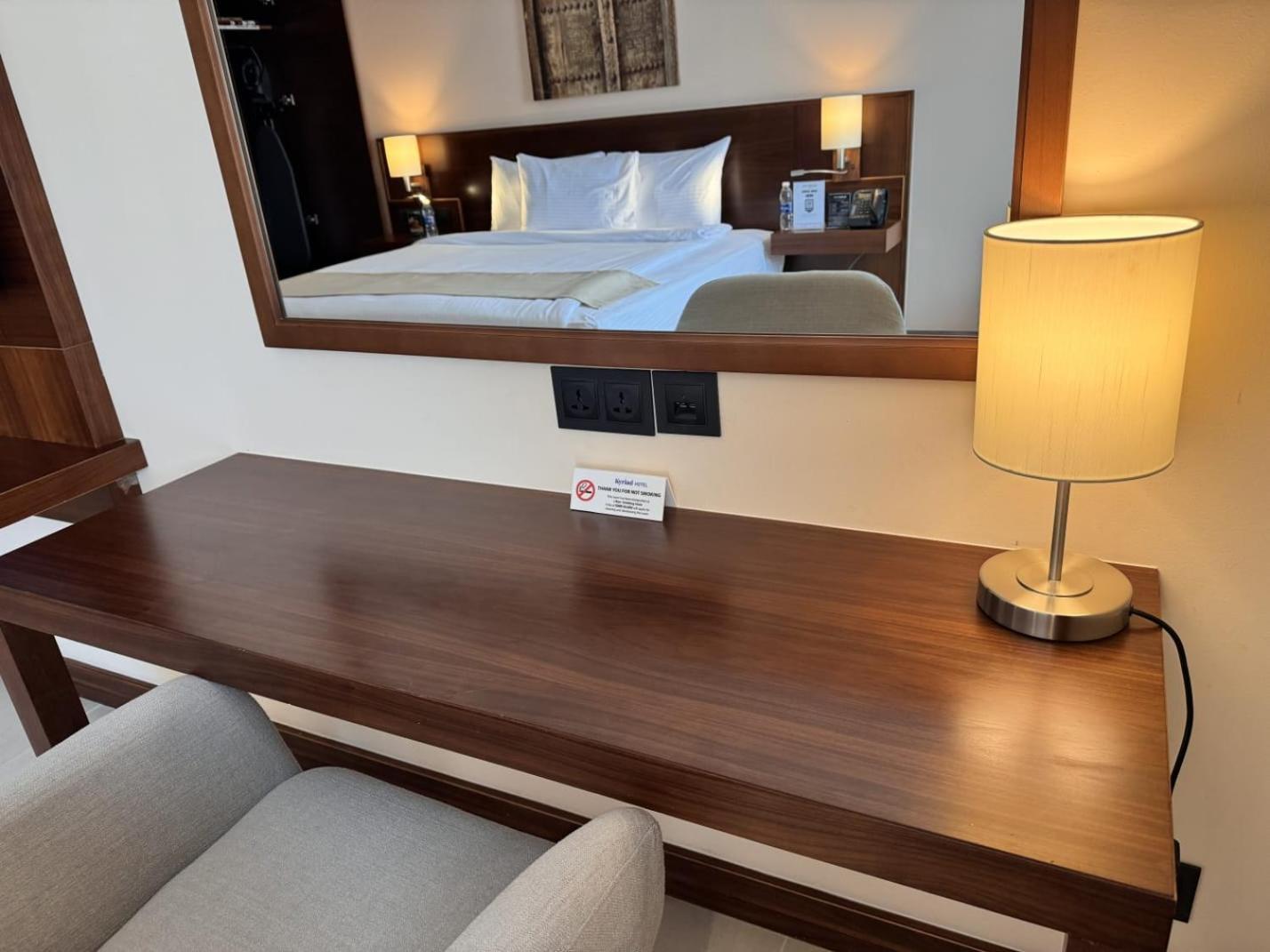 Kyriad Hotel Salalah Eksteriør bilde