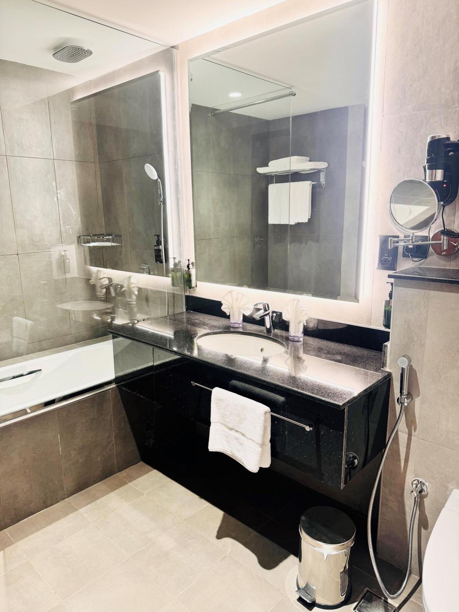 Kyriad Hotel Salalah Eksteriør bilde